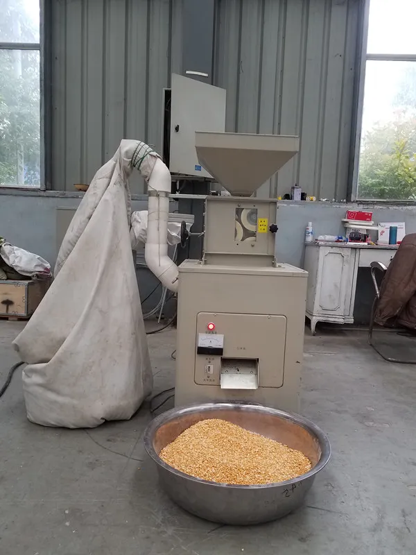 Pequeña máquina de desgranado de arroz máquina de pelado de arroz