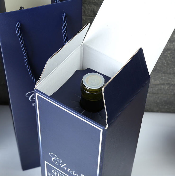 Custom Wholesale Printed Gold Silver Folding Cardboard Gift Packaging Carton Paper Box with Inside Holder for Rum Brandy Wine Liquor Vodka Whisky Wine Drinks