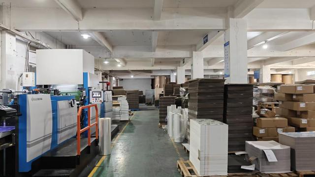 Amnet Packaging factory production line - custom printed packaging manufacturing