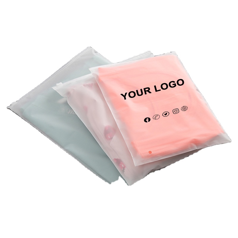 Hot Selling Matte Transparent PE Zipper Resealable Ziplock Bag for Clothes Packaging in Supermarkets and Exhibitions