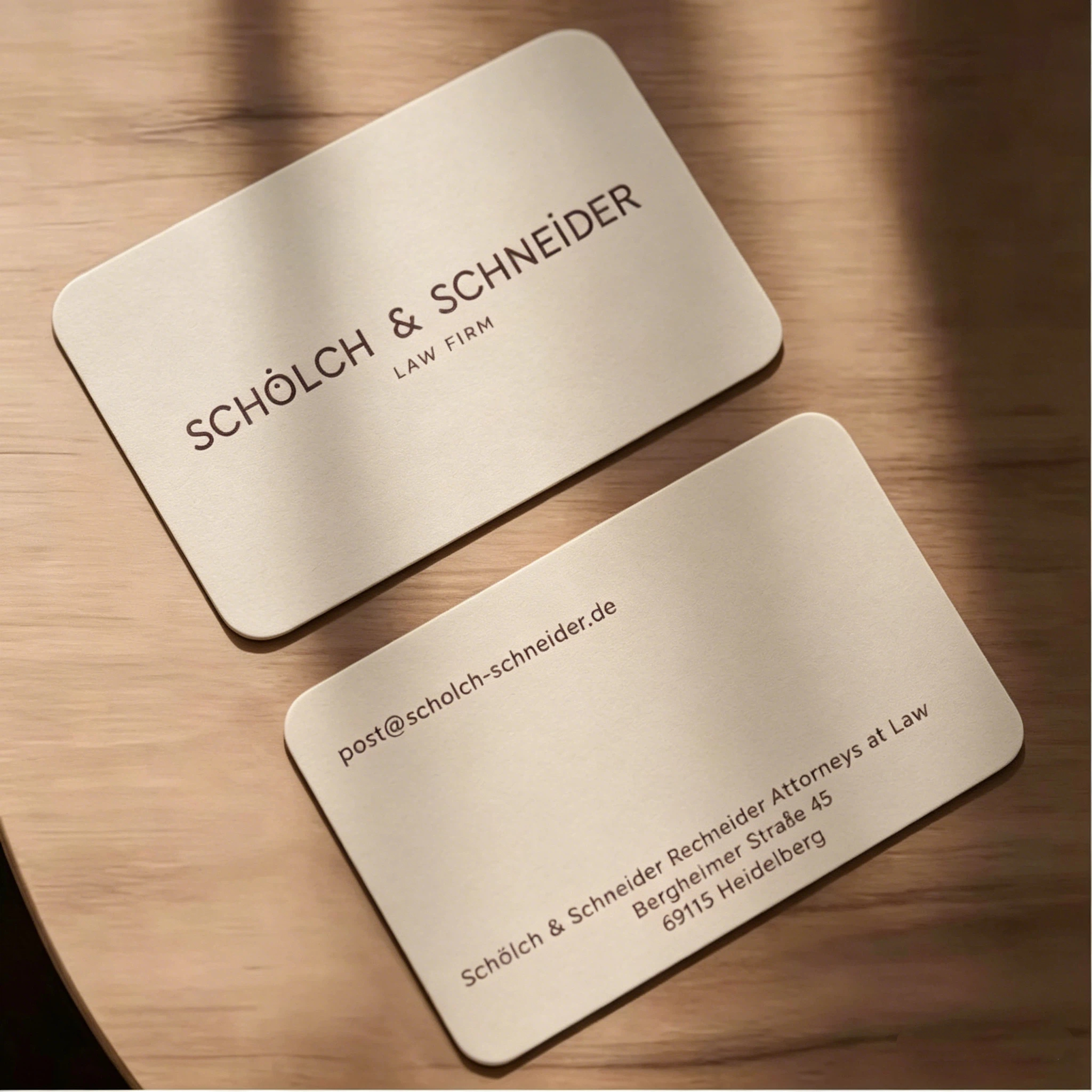 Custom Printed Kraft Paper &amp; Cardboard Greeting Cards with Varnishing Finish