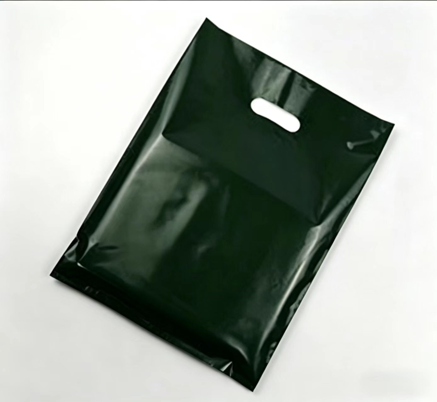 Wholesale Luxury PE Die Cut Handle Shopping Bag Custom Logo Polyethylene Packaging Bag for Jewelry Ring Necklace Clothing Stores