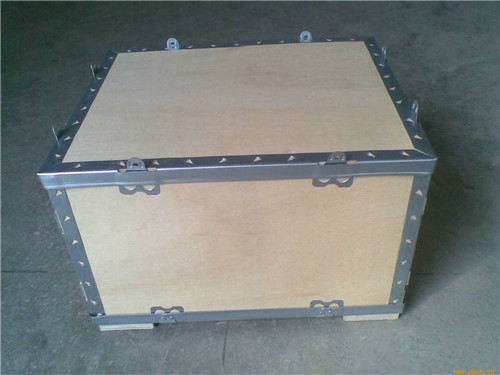 Wooden Box Pack