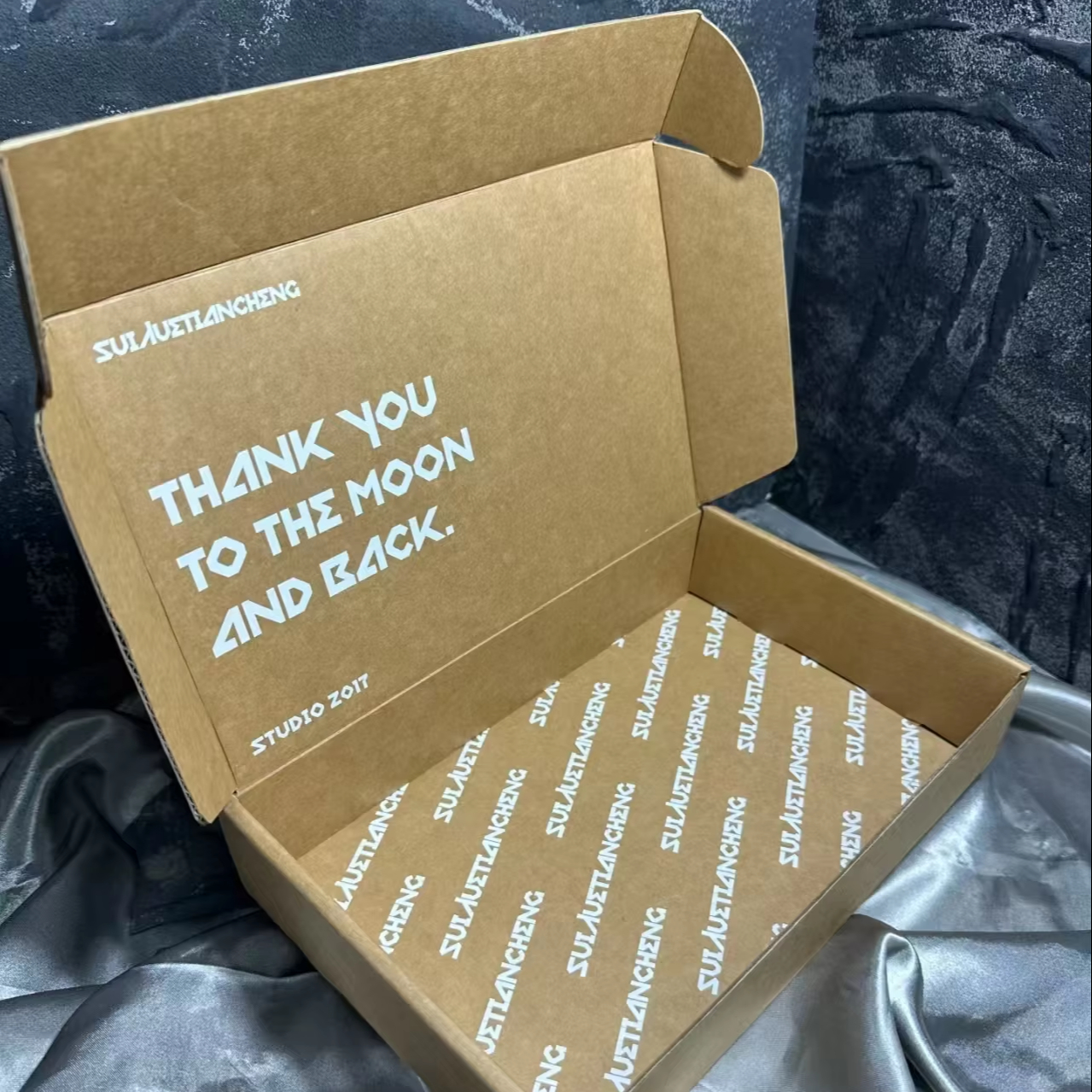 Customized Corrugated Paper Boxes in Brown Color Foldable Packaging Boxes and Shipping Box for Used for Logistics Transportation