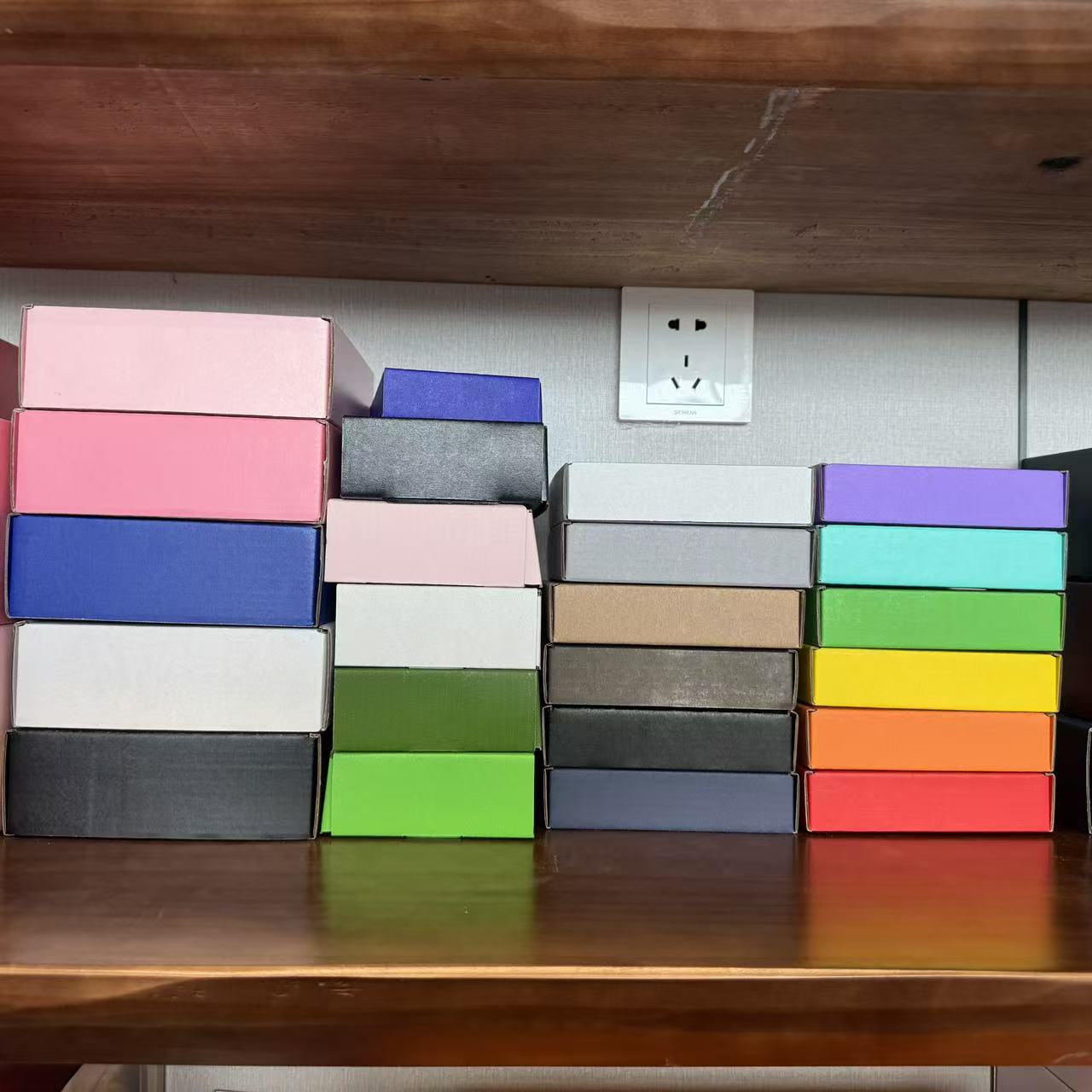Wholesale Recyclable Corrugated Shipping Paper Boxes Cardboard Box Nice Price Gift Box with logo