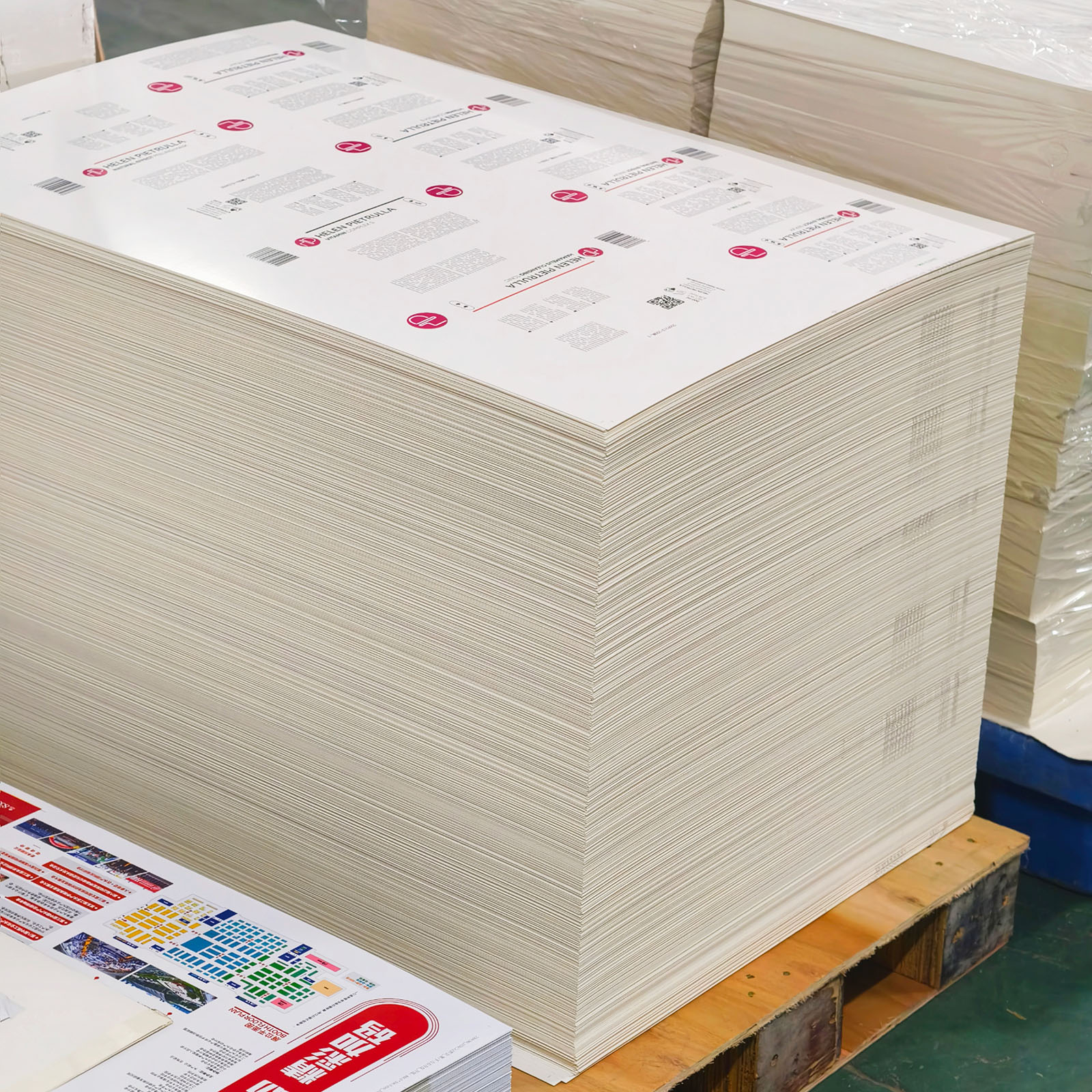 Printing Factory Custom Cosmetic Paper Box Sevice Foldable Cosmetic Paper Box for Balm Lipstick Lotion Serum Packaging