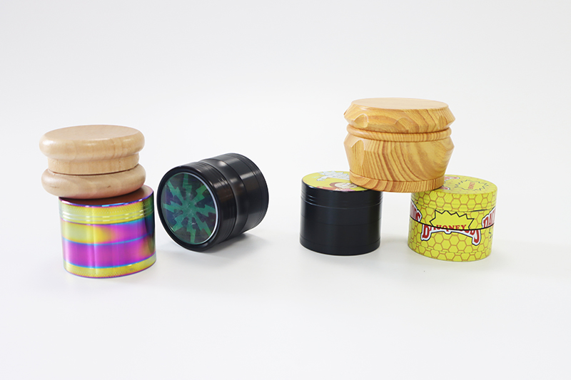 Hot Selling Product Custom Logo 4 Parts Four Layers Tobacco Herb Dry Flower Grinder Customized Design Printing Printed Grinders