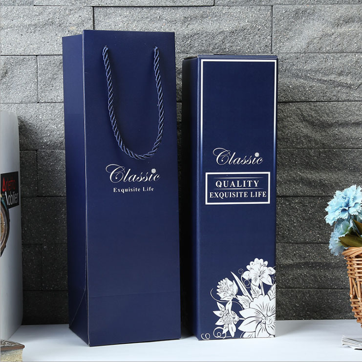 Custom Wholesale Printed Gold Silver Folding Cardboard Gift Packaging Carton Paper Box with Inside Holder for Rum Brandy Wine Liquor Vodka Whisky Wine Drinks