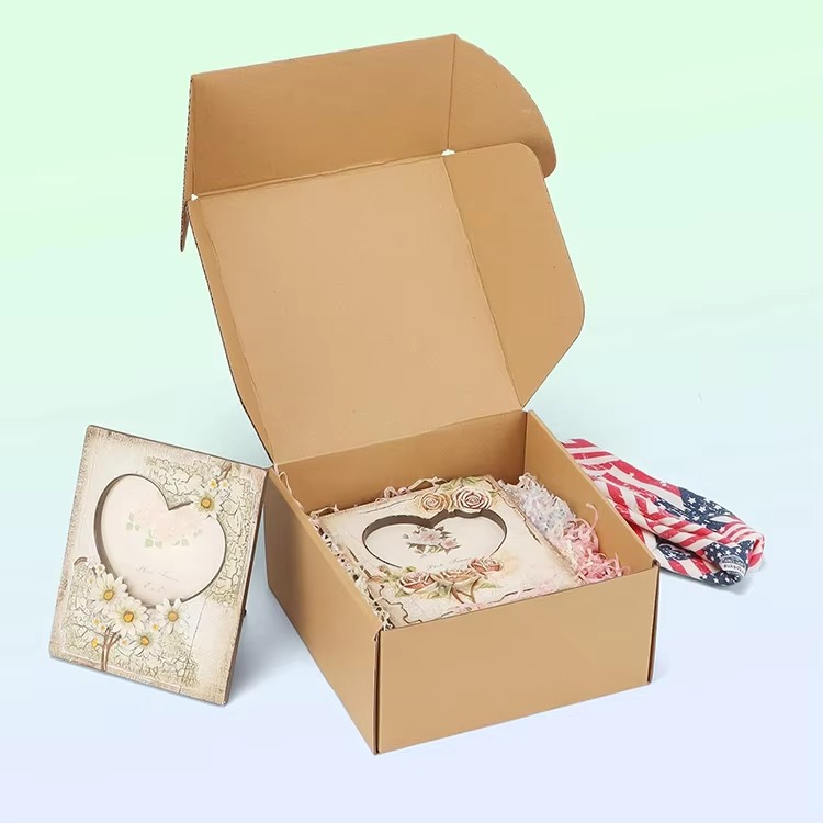 Customized Corrugated Cardboard Paper Box with Sponge Liner Matt Lamination and Embossing for E-Commerce Packaging