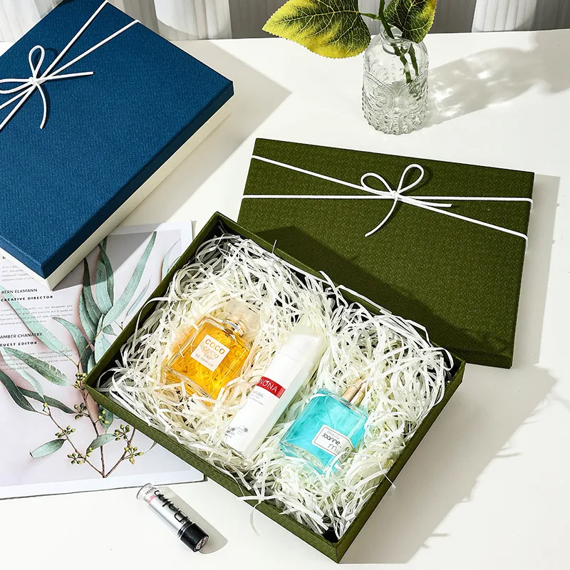Customizable Luxury Gift Packaging for Fashion and Footwear Brands