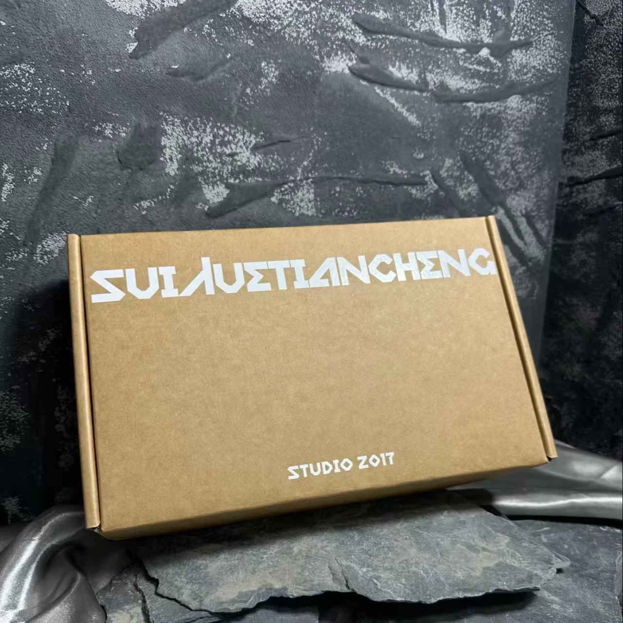 Customized Corrugated Paper Boxes in Brown Color Foldable Packaging Boxes and Shipping Box for Used for Logistics Transportation