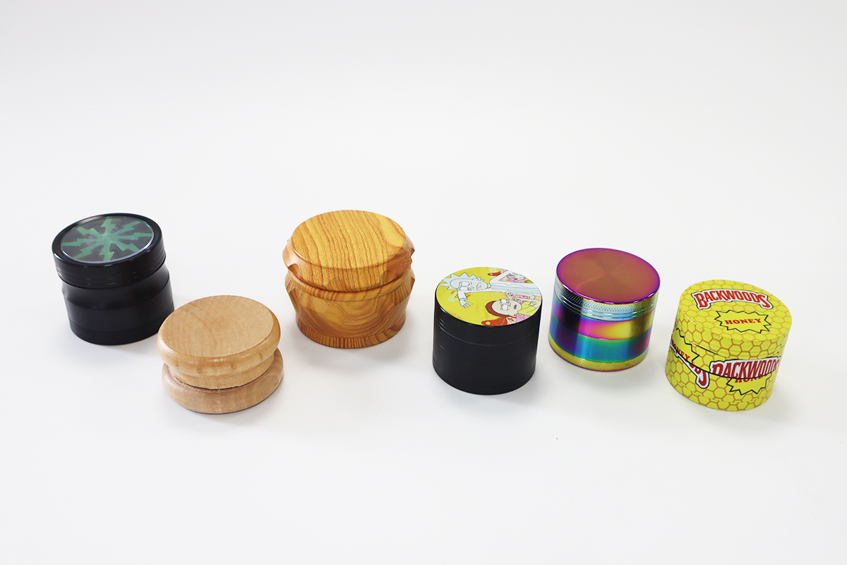 Hot Selling Product Custom Logo 4 Parts Four Layers Tobacco Herb Dry Flower Grinder Customized Design Printing Printed Grinders