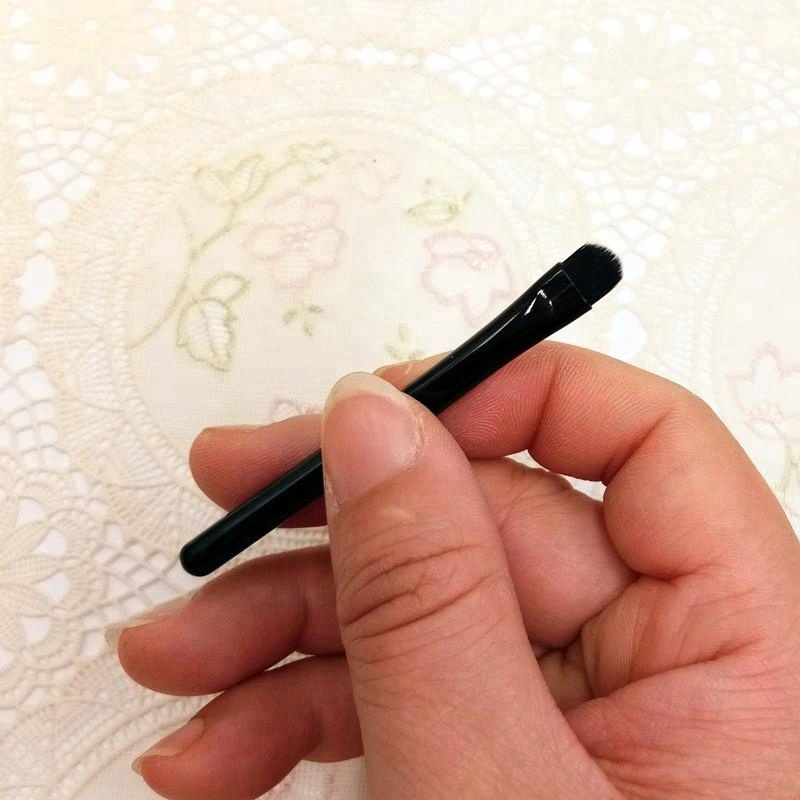 Wholesale Small Mini Eyeshadow Makeup Brush 6.7cm Length