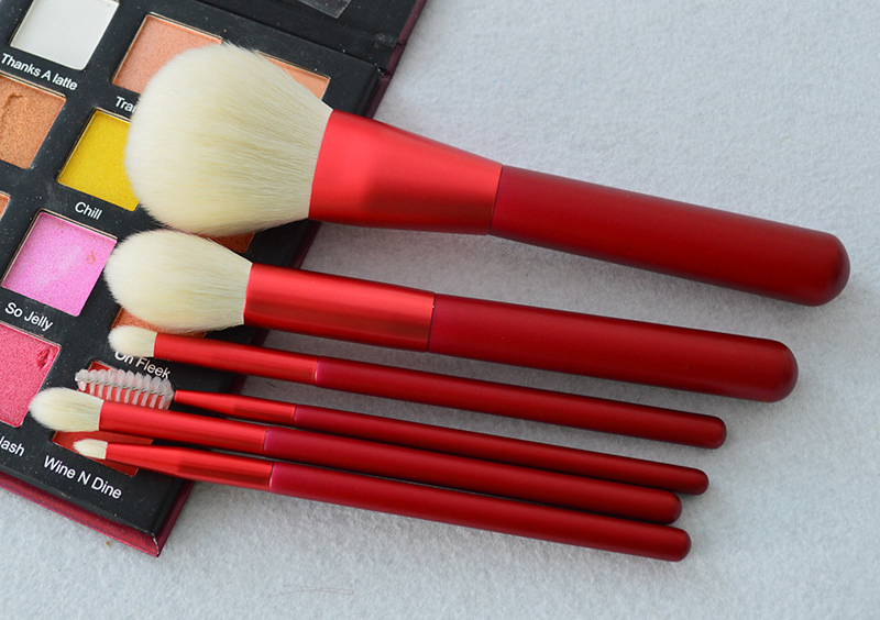 6PCS Natural Wool Hair Red Makeup Brush Set with Bag and Air Cushion Beauty Powder Blend Brush Eye Brush Tool