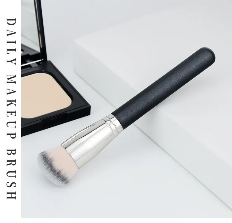 Eyeliner Brush Detail 5