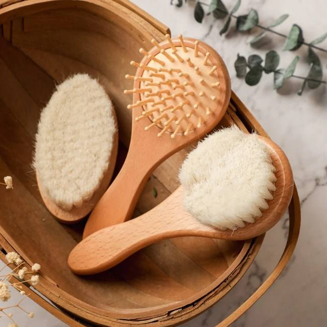 Newborn and Toddler Baby Hair Brush Goat Hair Brush Wooden Massage Comb Baby Care Gift Natural Baby Hair Brush Set