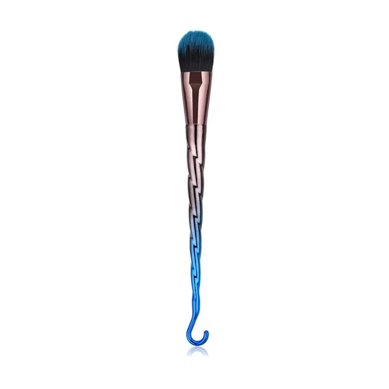 Fan Makeup Brush Detail