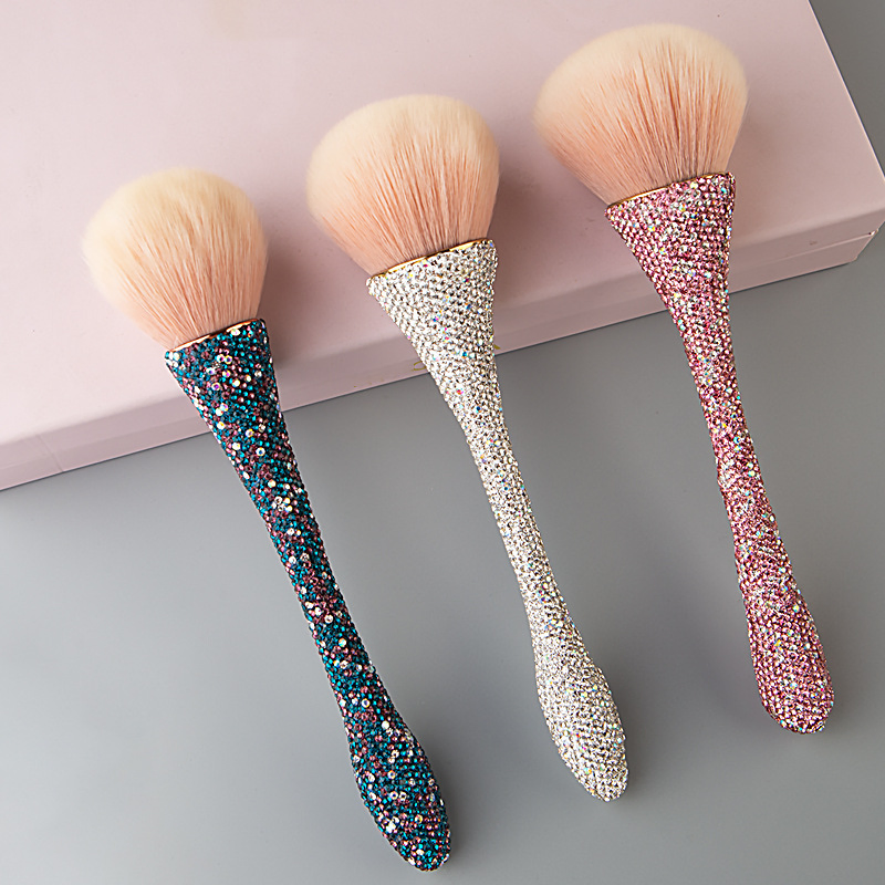 Handmade Luxury Glitter Cosmetic Tools Crystal Diamond Foundation Makeup Brush with Rhinestones