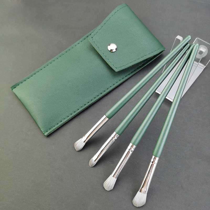 Rippling Green Cloud Soft Fiber Eye Makeup Brush Set 4 Portable Beginner Eye Shadow Brush Sets