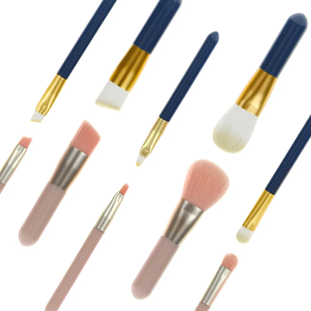Mini Makeup Brush View 2