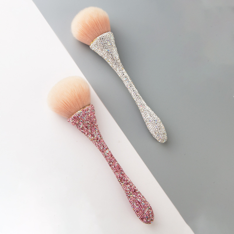 Handmade Luxury Glitter Cosmetic Tools Crystal Diamond Foundation Makeup Brush with Rhinestones