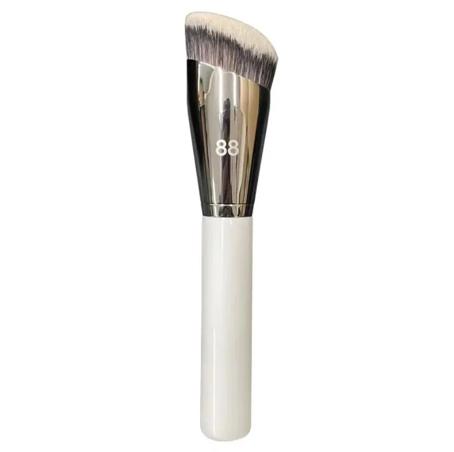 Oblique Head Contour Wool Flat Type Cosmetic Brush