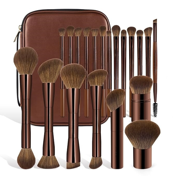 Beautichen Luxury Makeup Brush Set with 9 Professional Brushes - Natural Brown Hair &amp; Gold Geometric Handles, Champagne &amp; Dark Brown Design, Velvet Lined Case