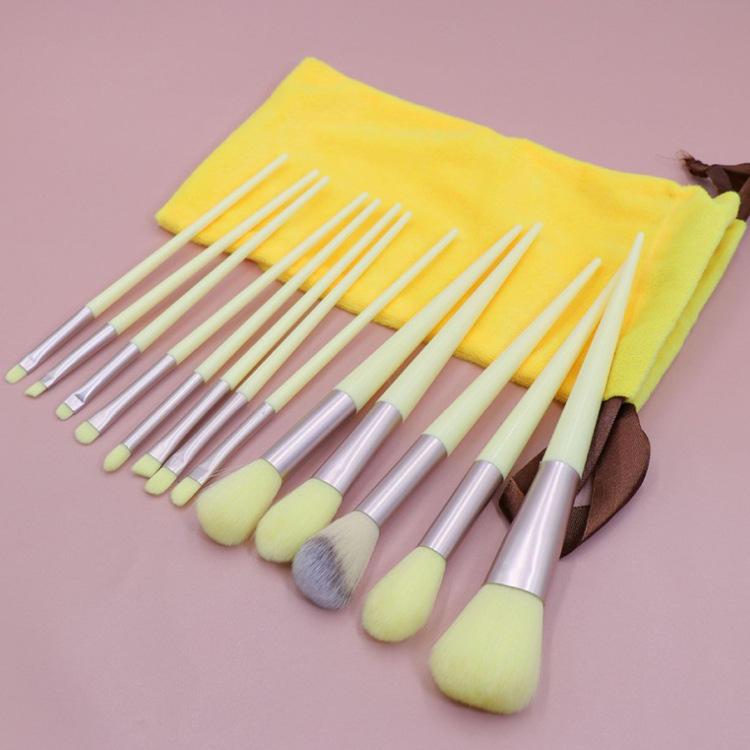 13PCS Concealer Lip Liner Brow Blush Face Multiuse Professional Makeup Brush Set