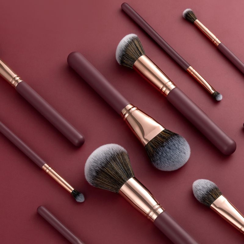 Makeup Brush Set 10PCS Premium Cosmetic Brush for Foundation Blush Concealer Eyeshadow Eyebrow Highlight Red Make up Brush