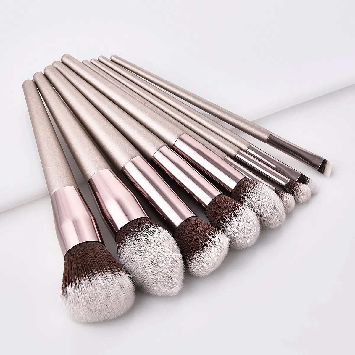Beautichen Private Label Luxury Cosmetic Manufacturer Make up Brush Set 9 Pieces Champagne Color Makeup Brush Set