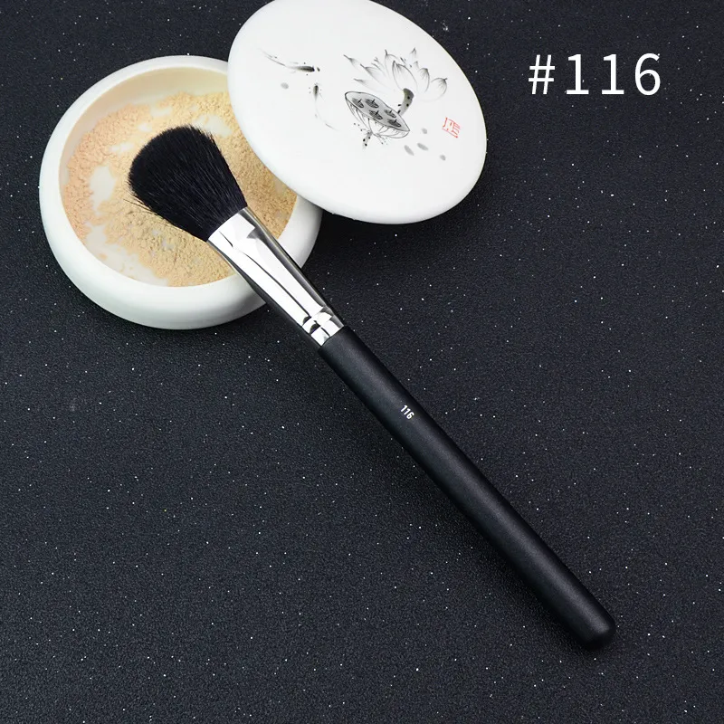 Eyeliner Brush Detail 2