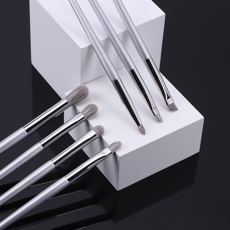High Quality Silver Color Makeup Brush Set 12PCS in One Vegan Eyeshadow Brush Foundation Brush Cosmetics Kit
