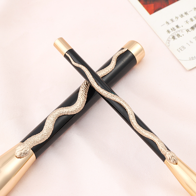 Professional Wood Handle Natural Hair 10PCS Makeup Brush Set with Luxury Cosmetic PU Bag