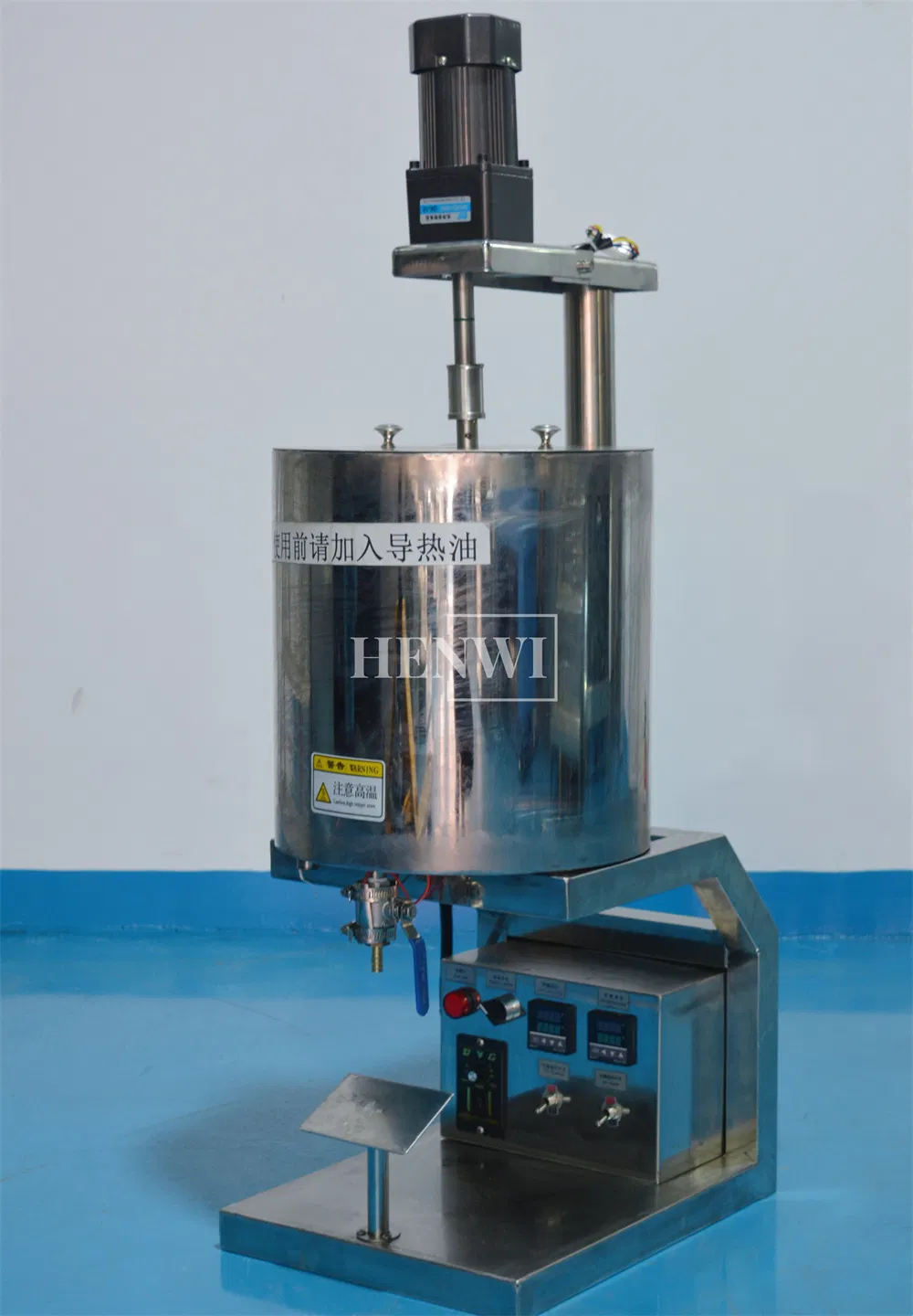Máquina de llenado semiautomática de lápiz labial y bálsamo labial de fácil operación para pequeñas empresas, equipo de llenado de velas de cera, calentador y mezclador
