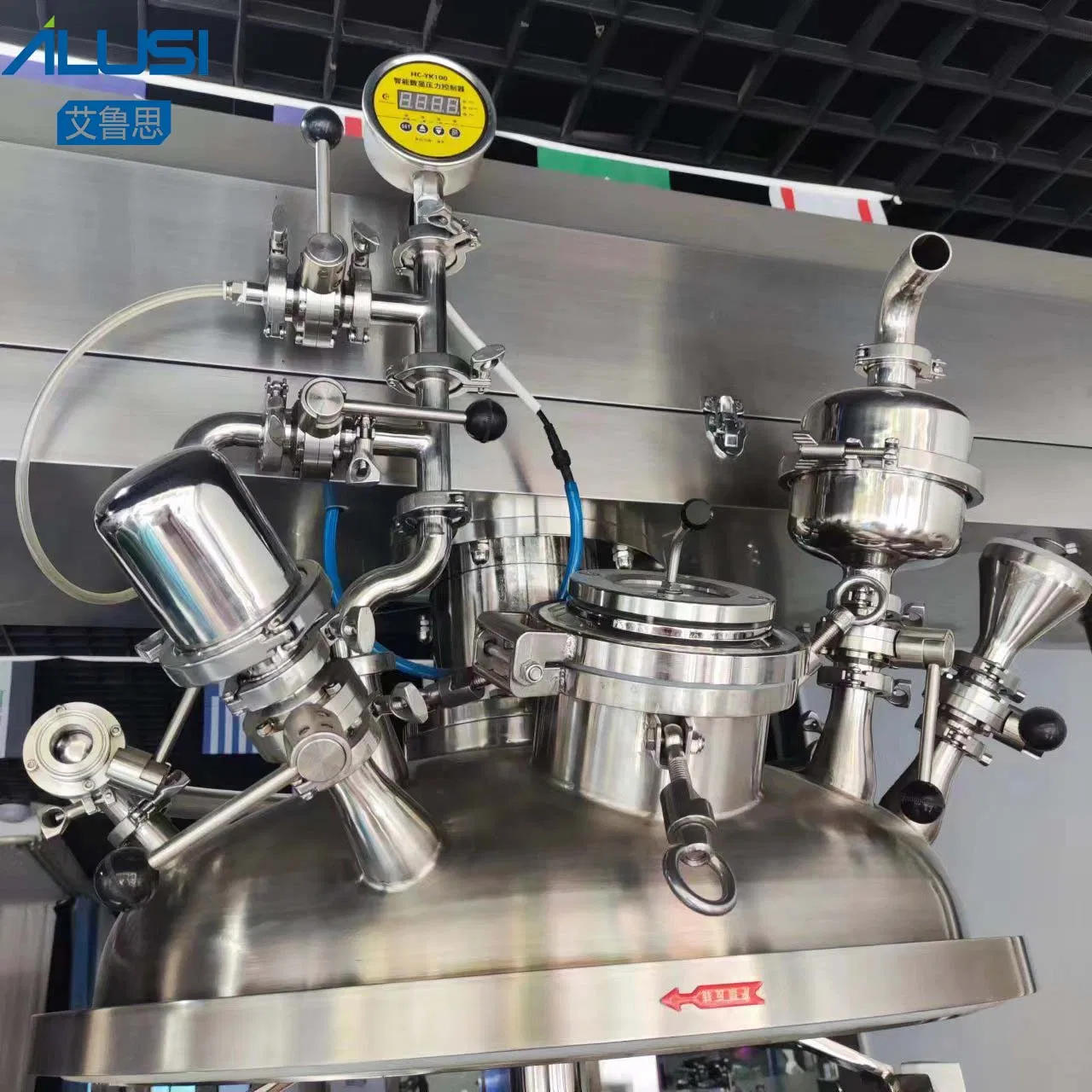 Mezclador de emulsión al vacío controlado por PLC para productos de cuidado de la piel y cosméticos. Emulsificador homogéneo