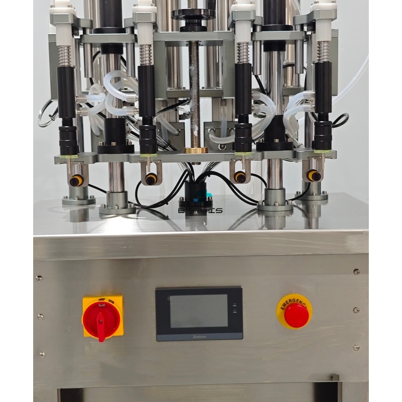 Máquina de llenado de perfume líquido neumática semiautomática para botellas de vidrio de mini tónico y licor