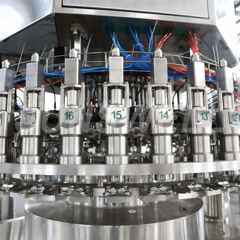 Máquina de llenado de agua para botellas de PET Sunswell automática de alta precisión con control de motor servo