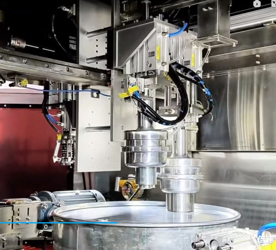 Carro elevador neumático totalmente automático; máquina de llenado de bebidas con embalaje de madera