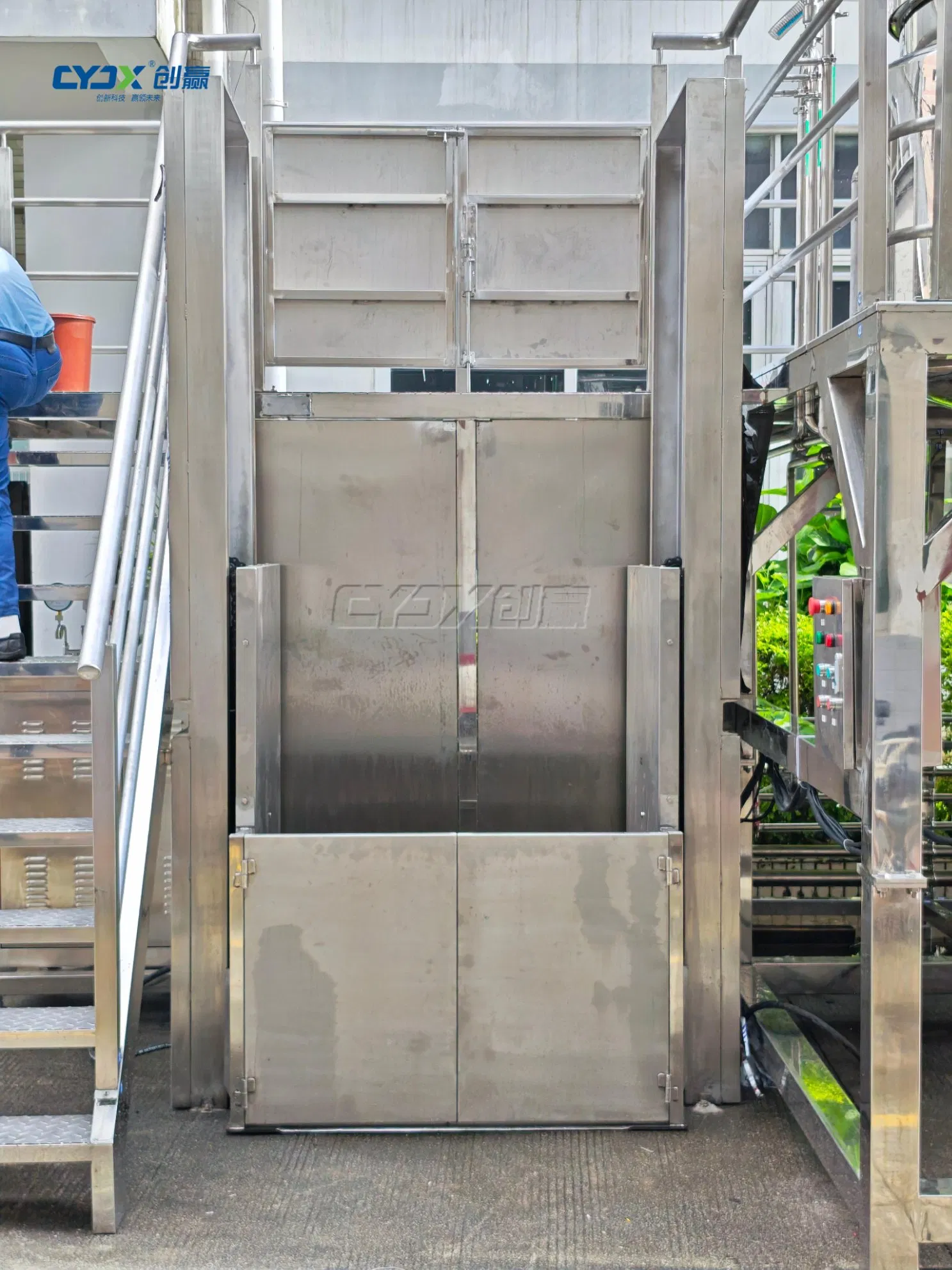 Cosmetic Production Mixing Tank 2500L Hair Care Homogenizing Mixer Vacuum Homogenizer Mixer Emulsifier Machine for Shampoo Hair Care Products