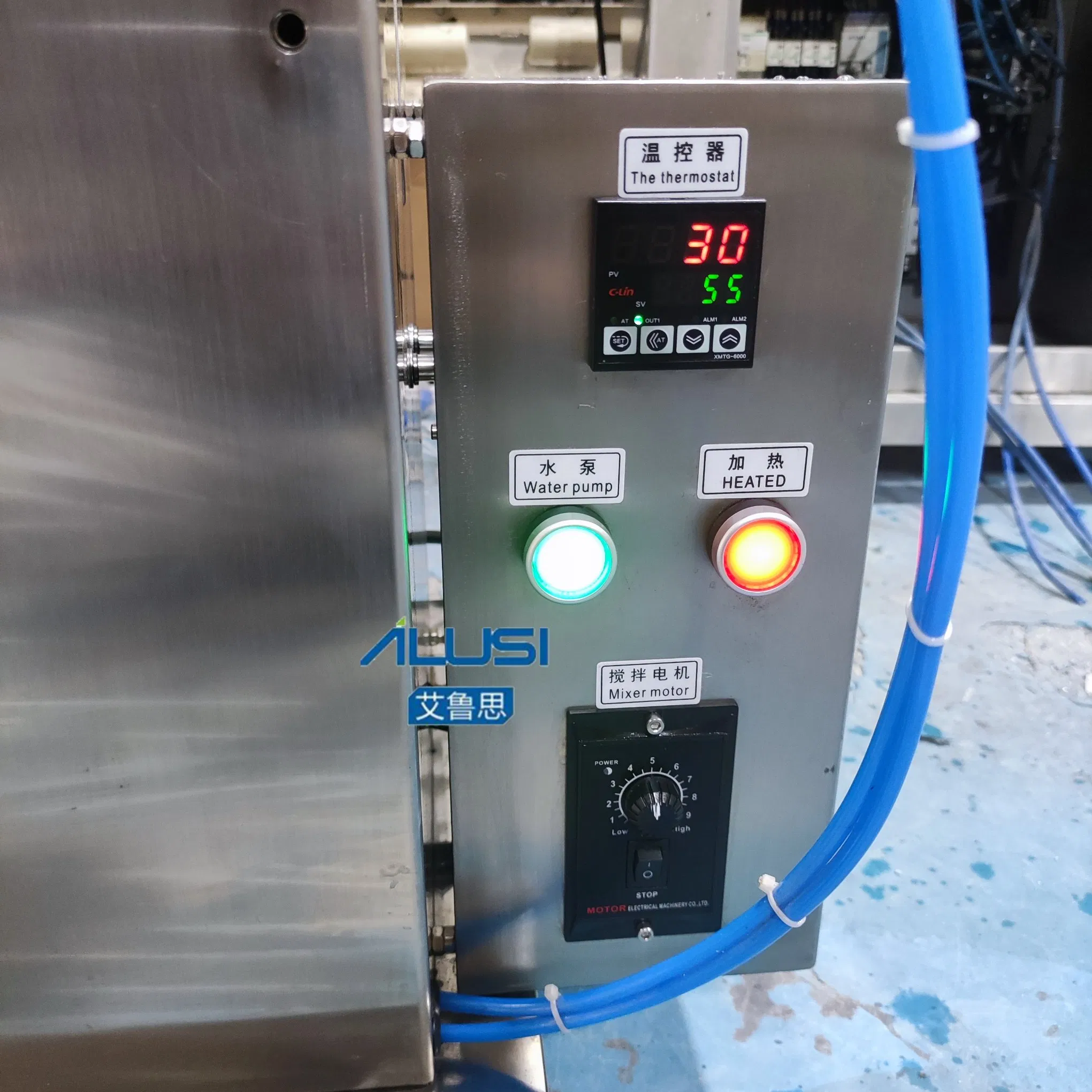 Máquina de llenado caliente de mezcla de cera de parafina para lápiz labial de pequeña capacidad semiautomática con temperatura constante