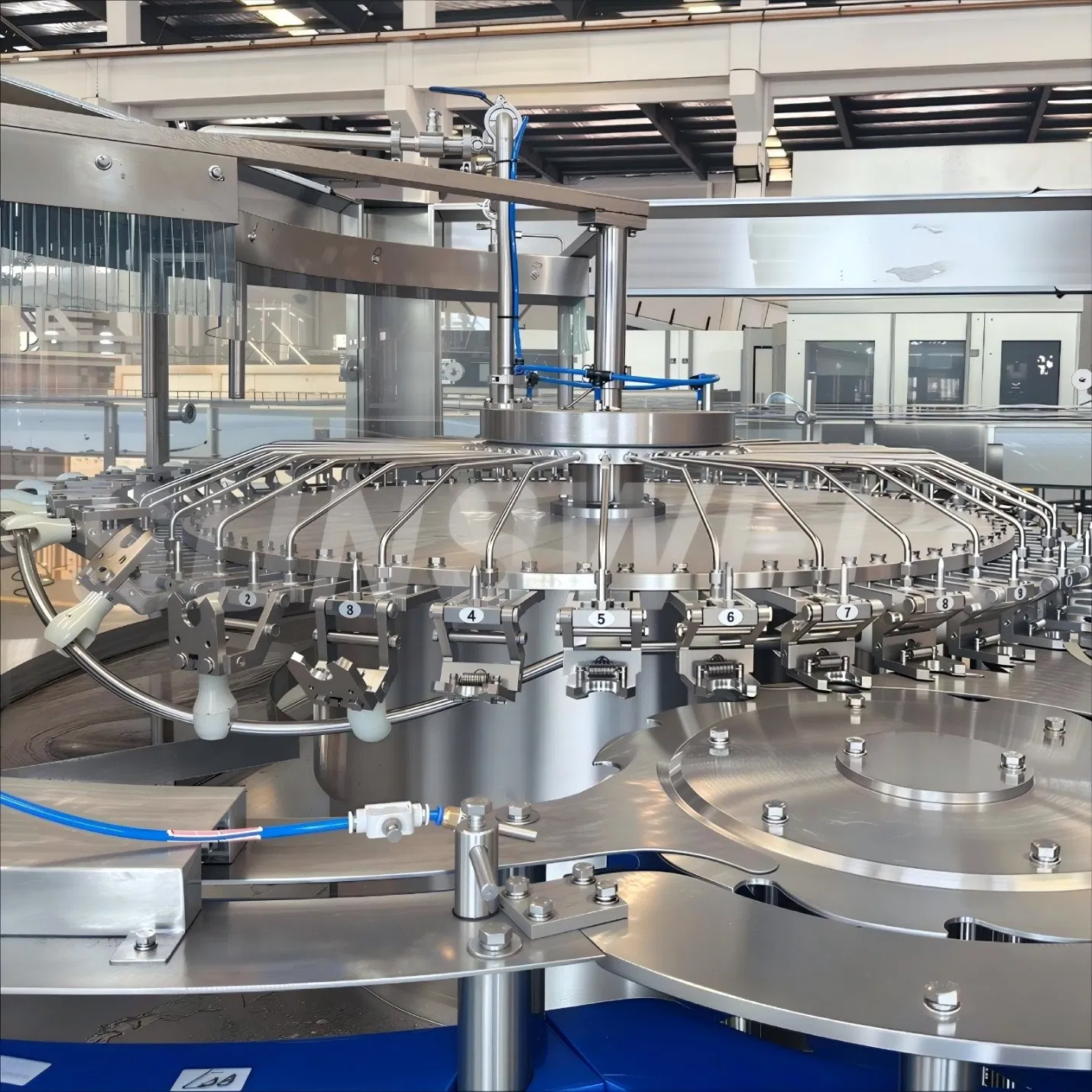 Máquina de llenado de agua para botellas de PET Sunswell automática de alta precisión con control de motor servo