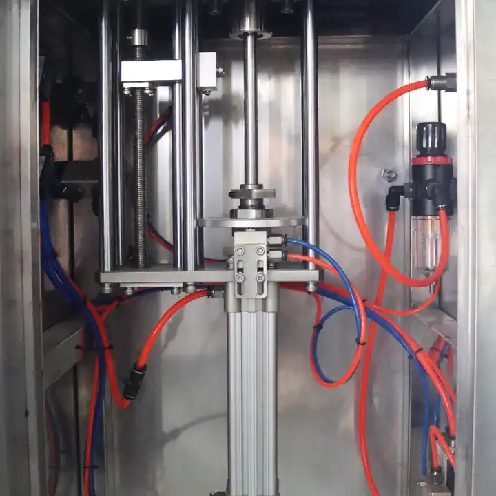 Máquina de llenado de crema cosmética de champú de pistón en botella pequeña, miel, semiautomática, horizontal, neumática para líquidos y pastas