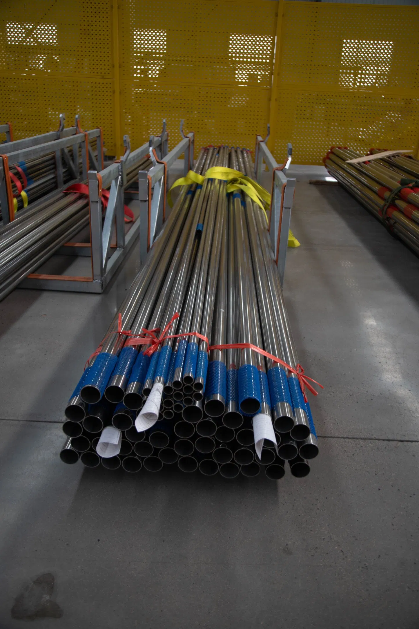 201, 202, 410 Seamless Welded Premium Length Tough Stainless Steel Length Selection Tube Pipe
