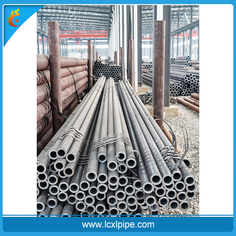 Manufacturer Price Seamless/ Welded Stainless/Carbon/Alloy Galvanized Square/Round Water Steel Pipe