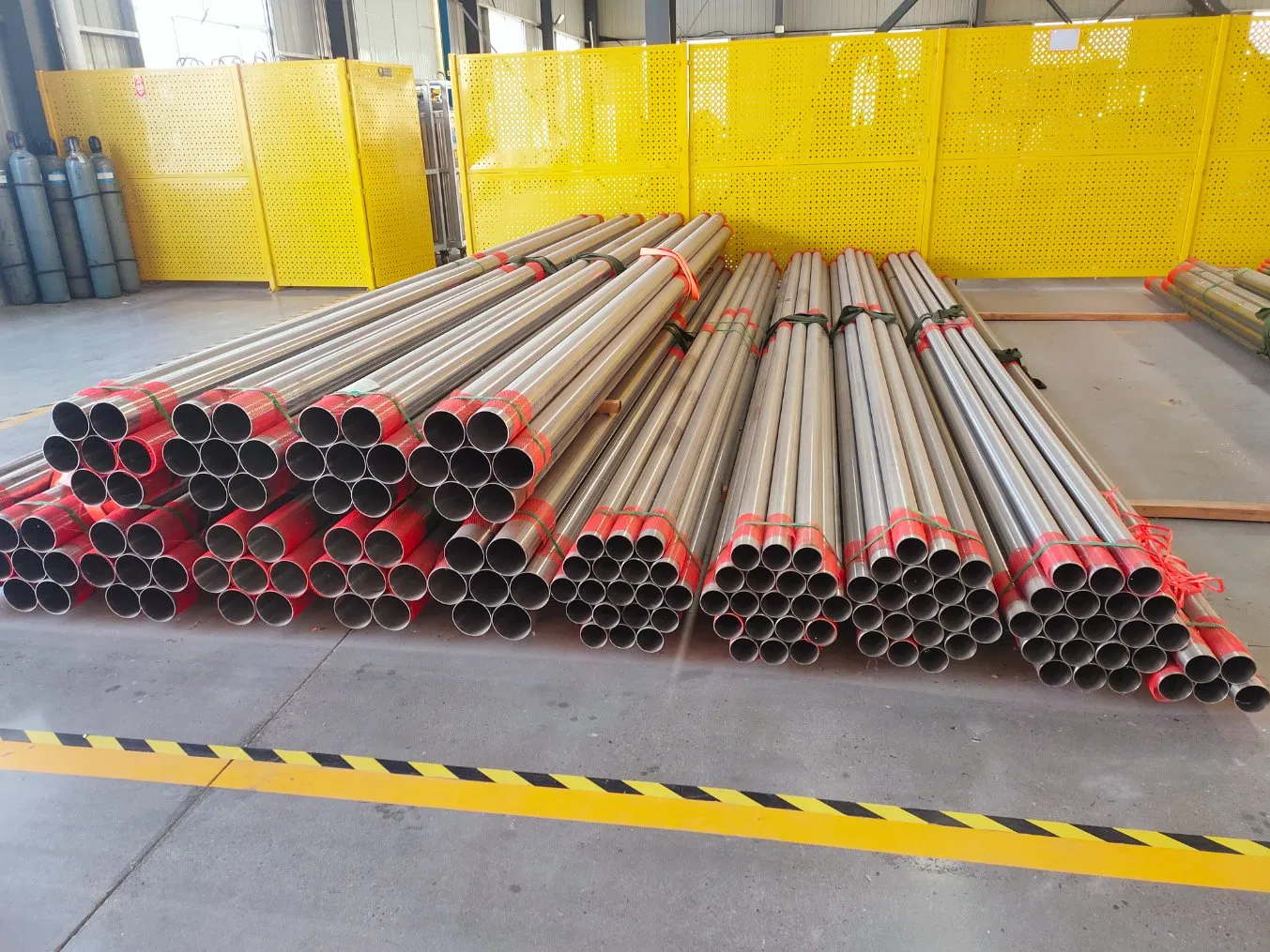 201, 202, 410 Seamless Welded Premium Length Tough Stainless Steel Length Selection Tube Pipe