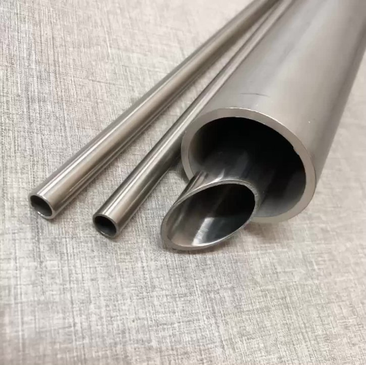 AISI Cold Rolled TP304 Stainless Round Steel Tube Factory 304L 321 316 Seamless/Welded 316L Solid Solution Pickle Polished Surface Tp304h Pipe for Heat Exchange