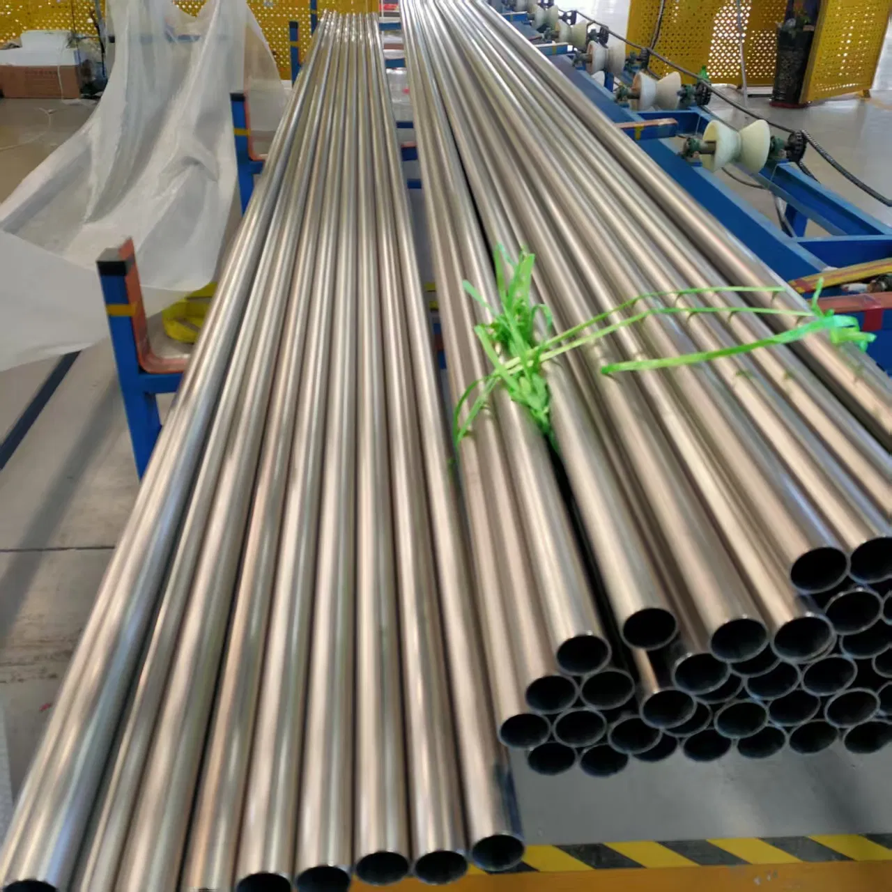 Heat Resistant Alloy Round Pipe for Aircraft Landing Gear Hydraulic Lines and Aerospace Fluid Systems