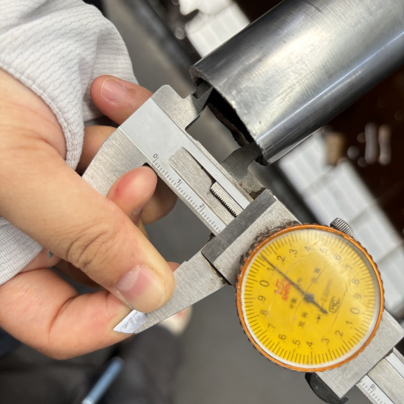 304 Stainless Steel Seamless Tube Mirror Bright Thin Wall Tube Decorative Tube