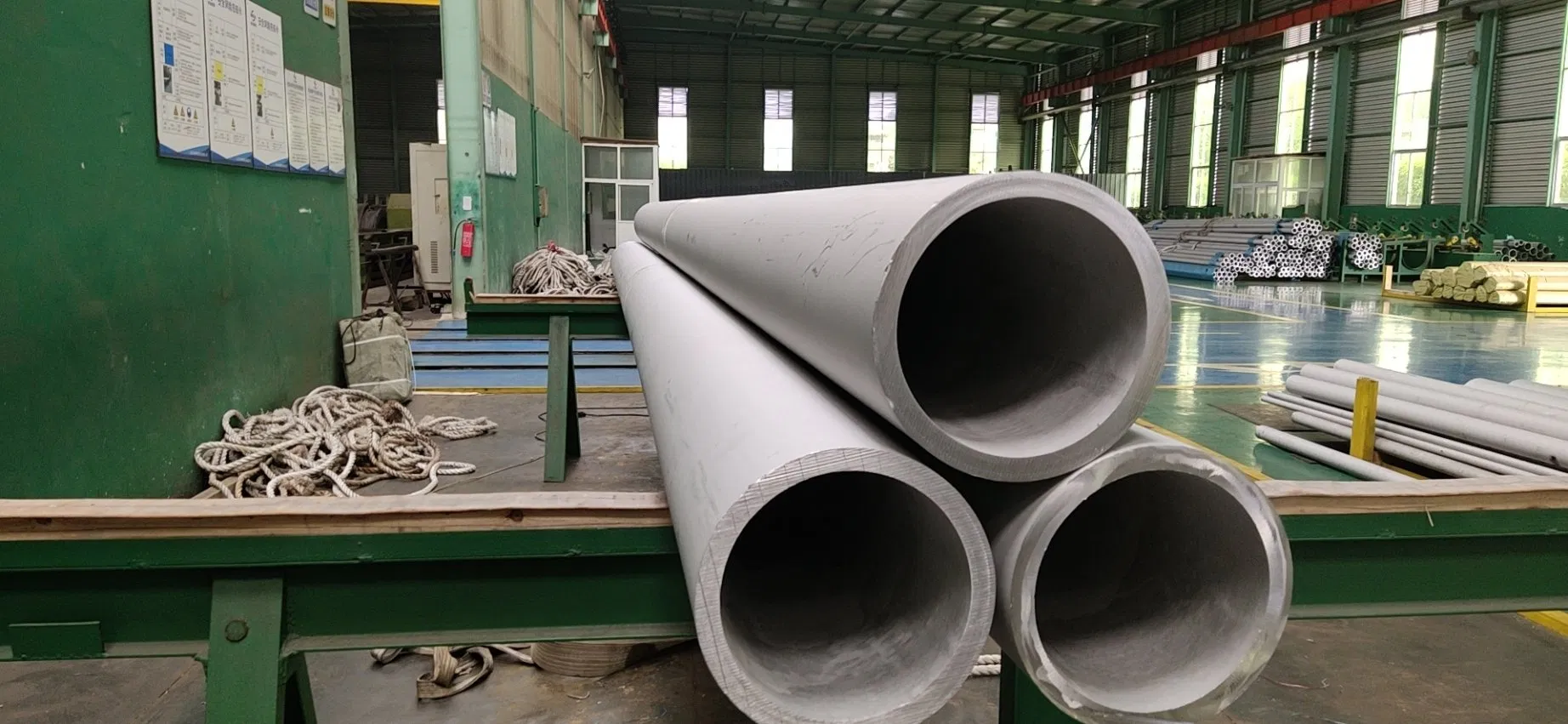 OEM High Precision 6" Stainless Steel Seamless Tube Industrial Grade Seamless Pipes with ASTM, GB, En, AISI, JIS, DIN