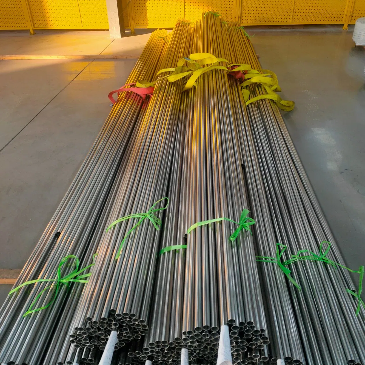 S32760 Super Duplex Stainless Steel Round Pipe, Produced in Shandong, China, Compliant with En 10216-5 Standard, with Pickled and Passivated Surface